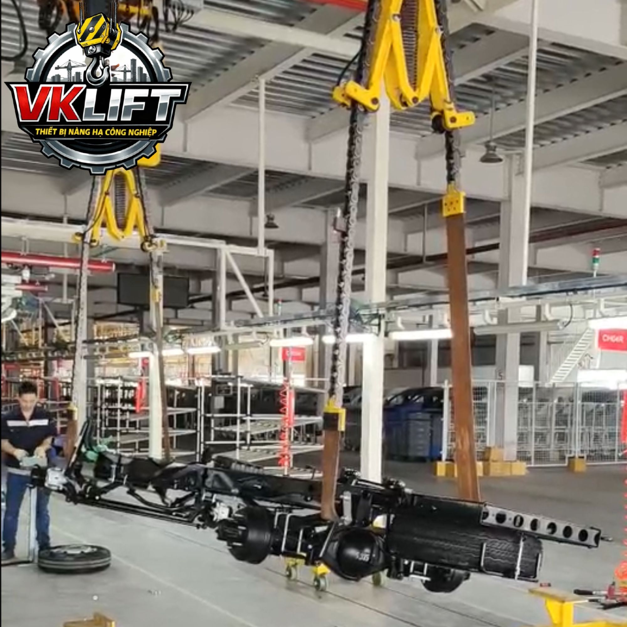 THIẾT BỊ LẬT TẢI BẰNG ĐA VẢI TỰU ĐỘNG 